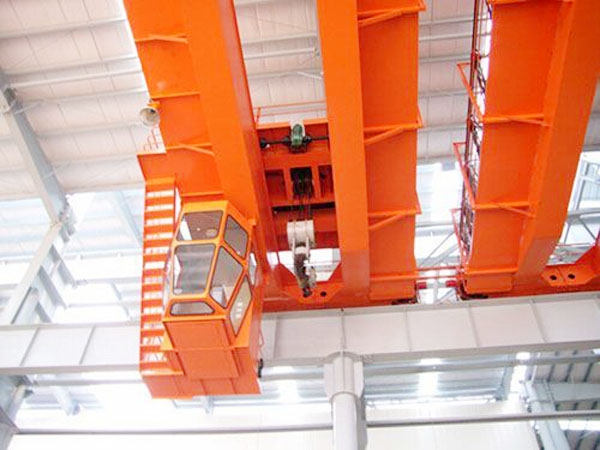qd型電動(dòng)雙梁橋式起重機(jī)